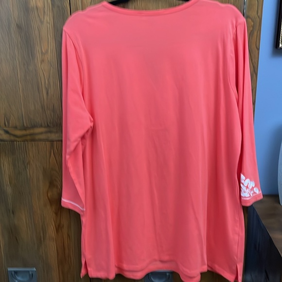 Jones New York Signature Woman Blouse Orange w/white embroidery @neck/sleeve
$19 - Picture 5 of 6
